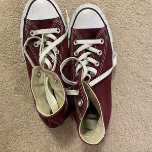 maroon converse